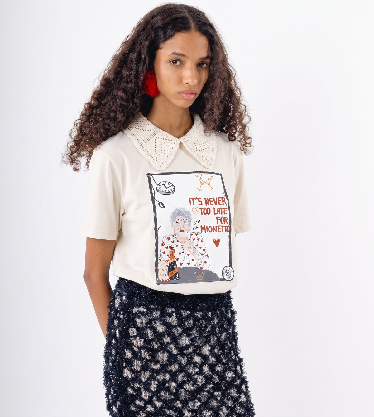 T-shirt It’s Never Too Late for Mionetto Crochet Collar